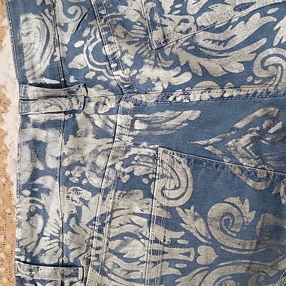 NY & Company Silverprint Jeans - Picture 15 of 16